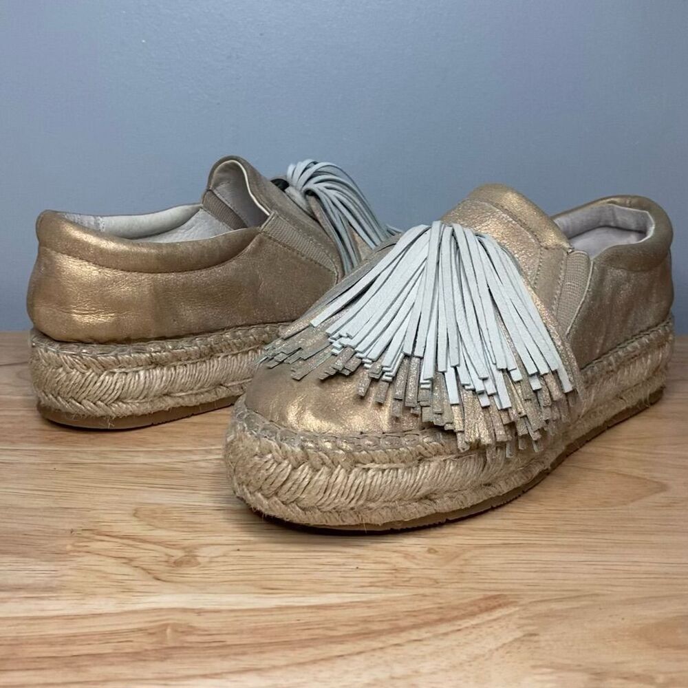 J Slides Raoul Espadrilles Pompom Accent Metallic Leather Sneaker Women’s Size 6